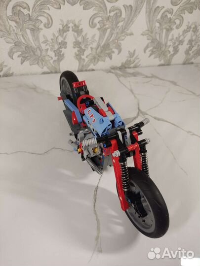 Lego Technic 42036 мотоцикл