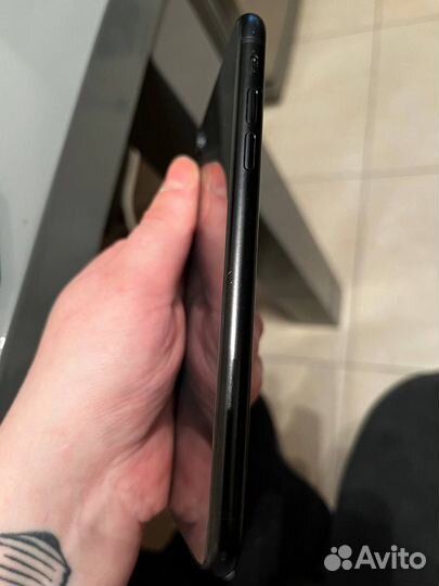 iPhone XR Black 128Gb