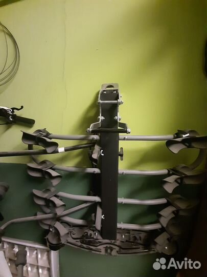 Крепление на фаркоп Mottez на 4 велосипеда