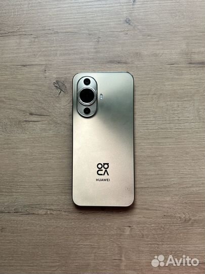 HUAWEI nova 11, 8/256 ГБ