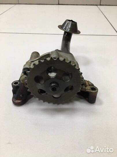 Насос масляный Skoda Octavia