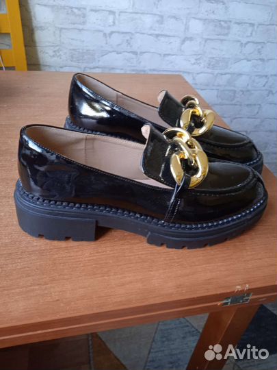 Обувь женская 40 размер