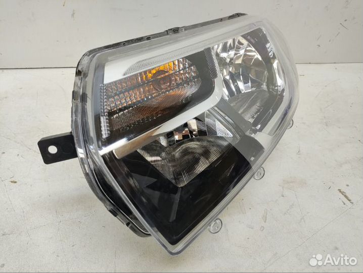 Фара левая Renault Logan 2 2018