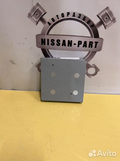 Ниссан Murano Z52 Блок управления камерой