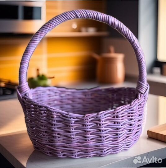 Корзина плетеная из бумажной лозы