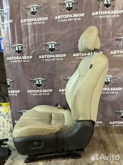 Сиденье переднее левое Kia quoris 3.8