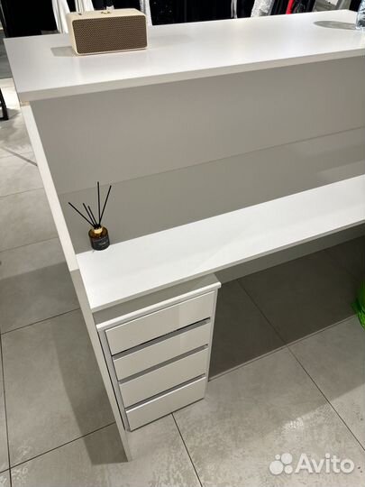 Ресепшен стойка для салона новая