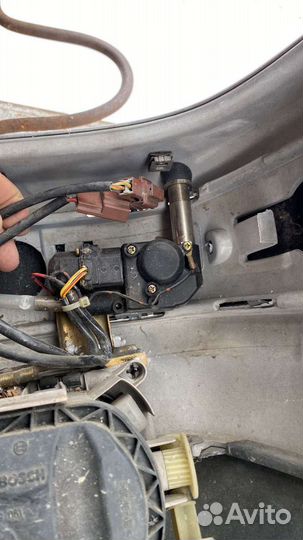 Флагшток на Mercedes