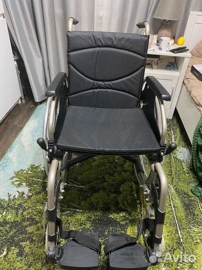 Инвалидная коляска