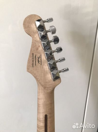 Squier Stratocaster HSS и SSS