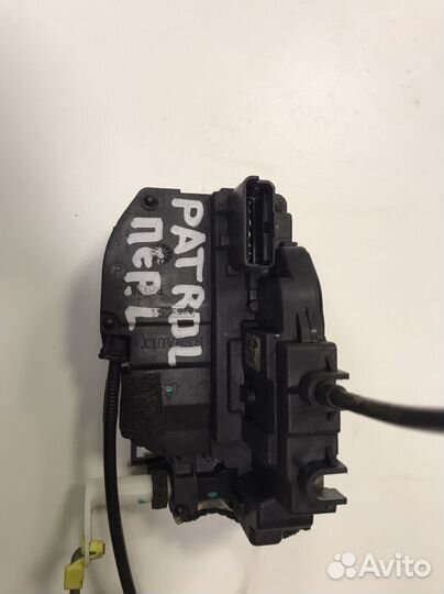 Nissan patrol y62 замок передней левой двери