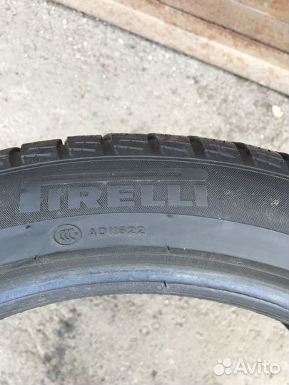 Pirelli Winter Sottozero 3 275/40 R19