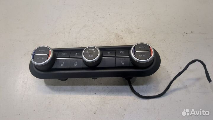 Переключатель отопителя Alfa Romeo Giulia 2015, 2018