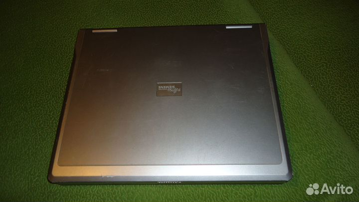 Необычный старый мощный ноутбук Fujitsu-Siemens P4