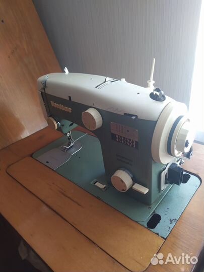 Швейная машинка бу 