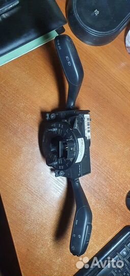 Подрулевой переключатель 7H0 953 503 BL