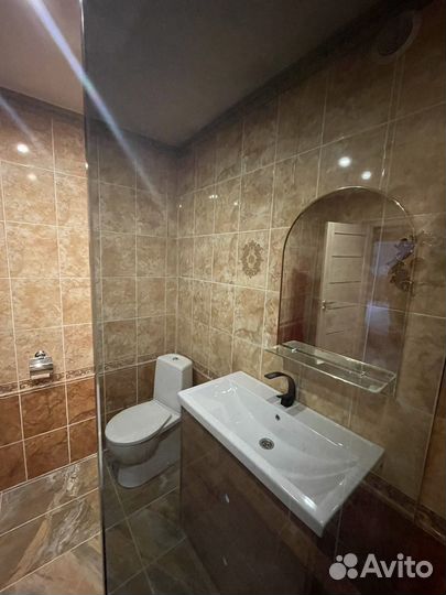 Стекло для душевой кабинки