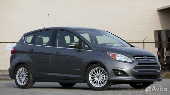 Заднее стекло на Ford C-Max Установка