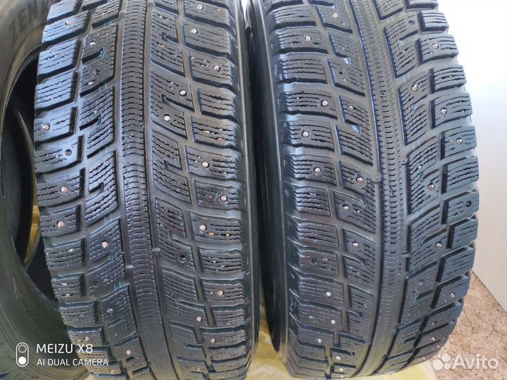 Kumho I'Zen KW22 235/65 R17 108T