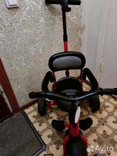 Детский велосипед с родительской ручкой