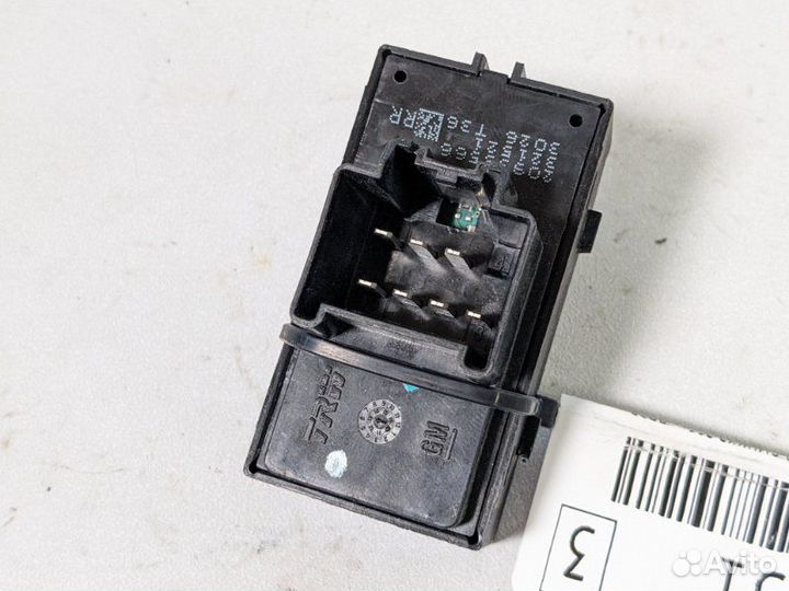 Кнопка стеклоподъемника задняя правая Chevrolet