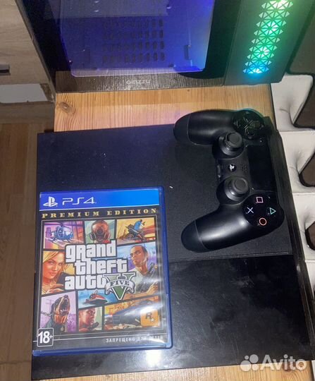 Игровая приставка ps4