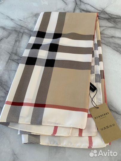 Burberry платок бежевый