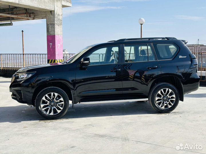 Toyota Land Cruiser Prado 2.8 AT, 2022, 15 км