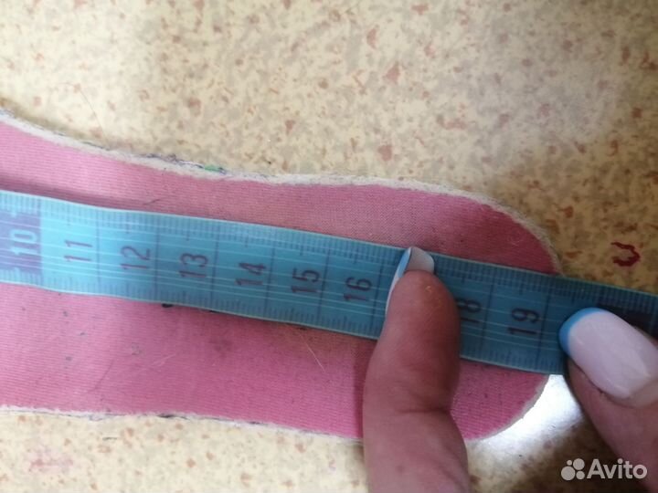 Кроссовки для девочки