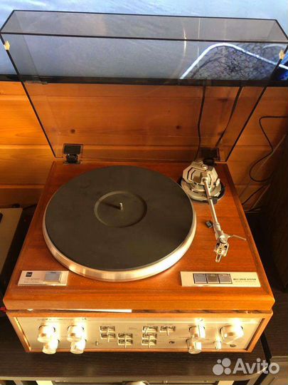 Проигрыватель винила