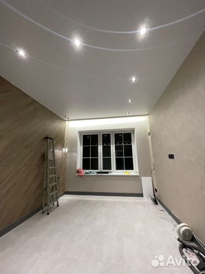 Клеим обои. Ремонт косметический