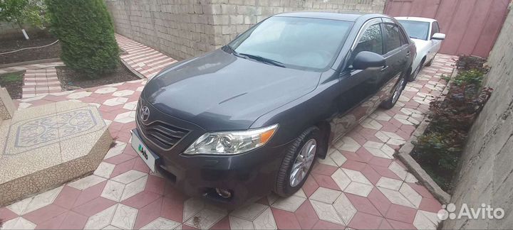 Toyota Camry, 2011
