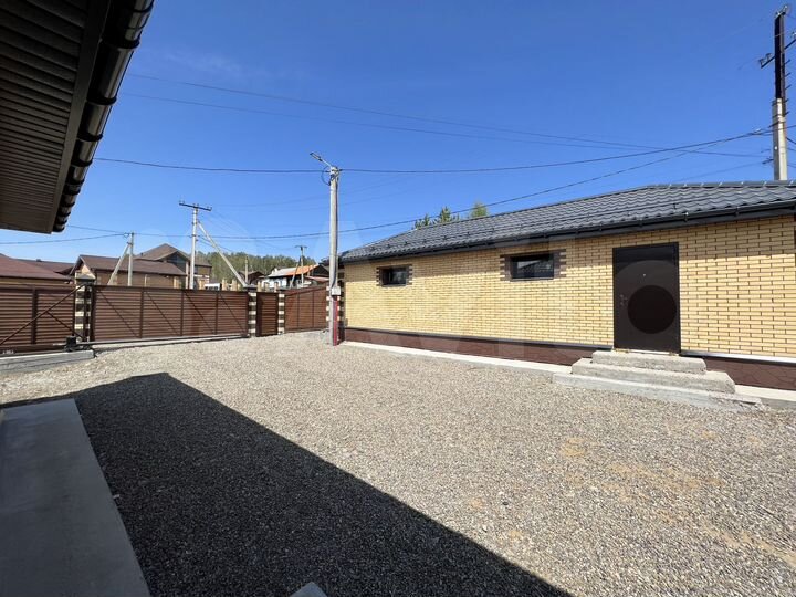 Дом 140 м² на участке 9,5 сот.