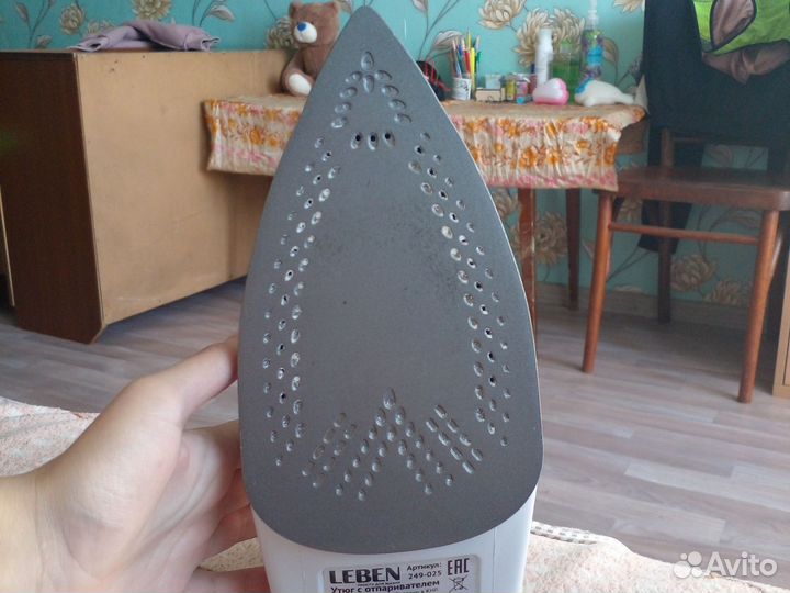 Утюг Vitek