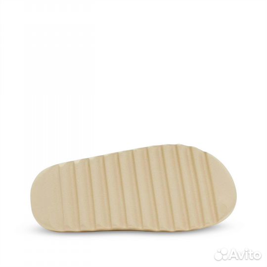 Yeezy Slide “Bone”