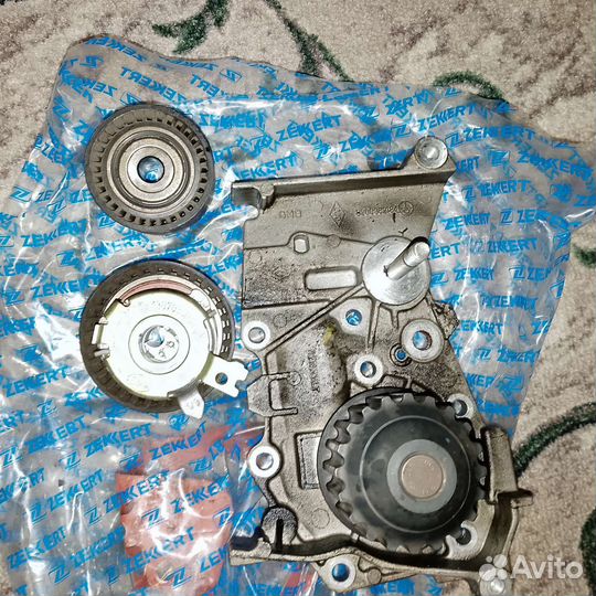 Помпа на двигатель к4м к автомобиль renault