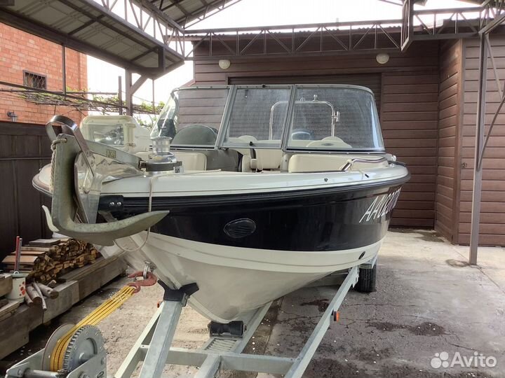 Катер Crestliner 1850 Sportfish SST