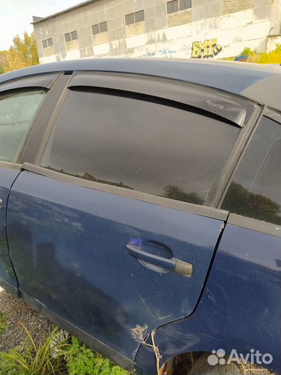 Задняя левая дверь ситроен С4 синяя