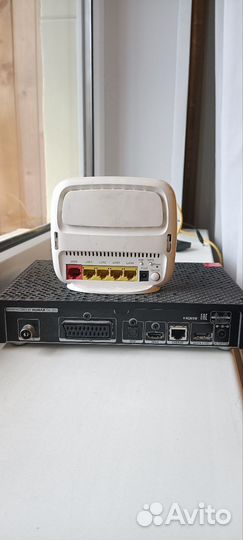 Wifi роутер и приставка к тв (Дом.ру)