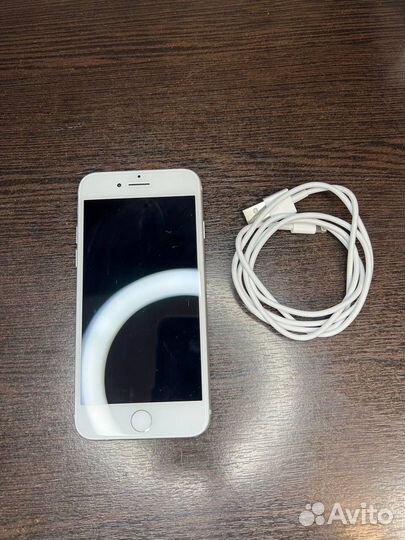 iPhone 7, 32 ГБ
