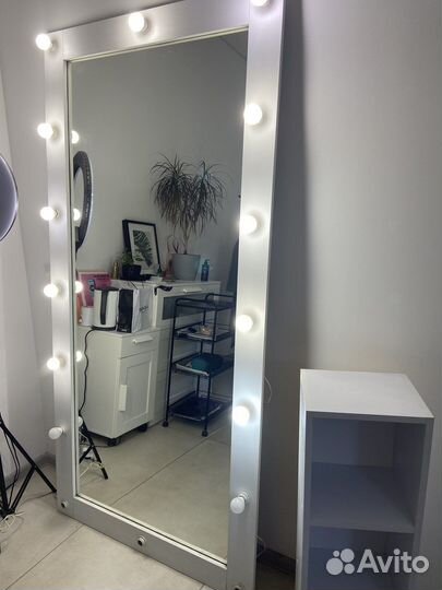 Зеркало большое с подсветкой