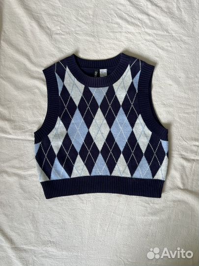 Жилет H&M укороченный в клетку