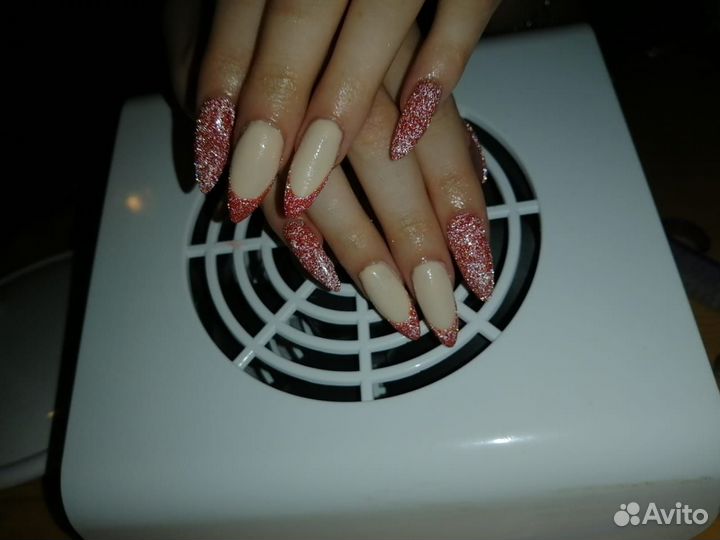 Услуги наращивание ногтей