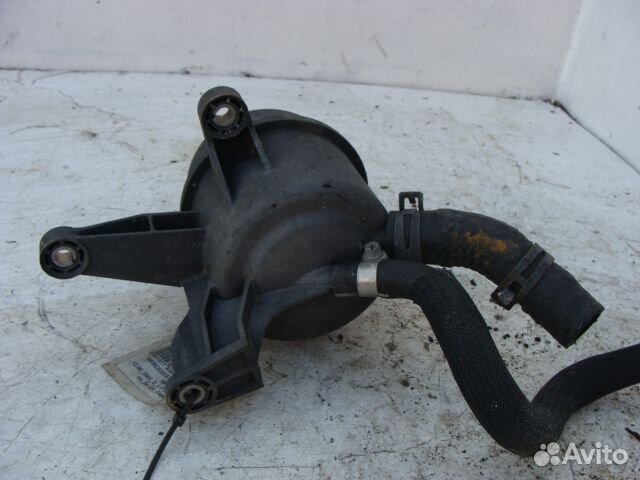 Бачок жидкости усилителя руля Мерседес С-Класс