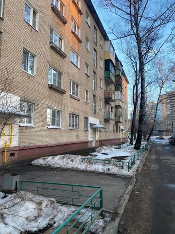 2-к. квартира, 43,7 м², 2/5 эт.
