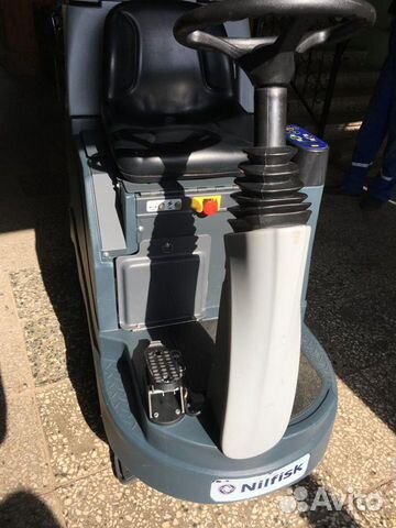 Поломоечная машина Nilfisk br755