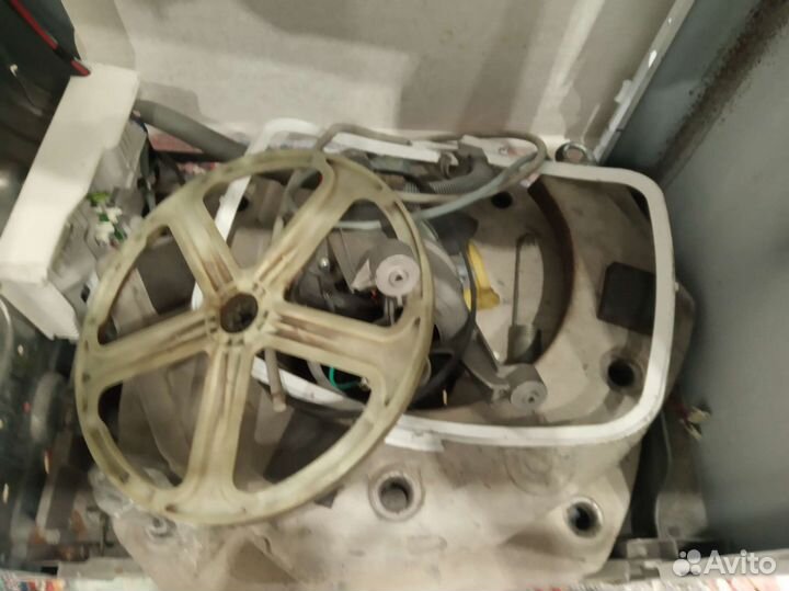 Стиральная машина с вертикальной загрузкой