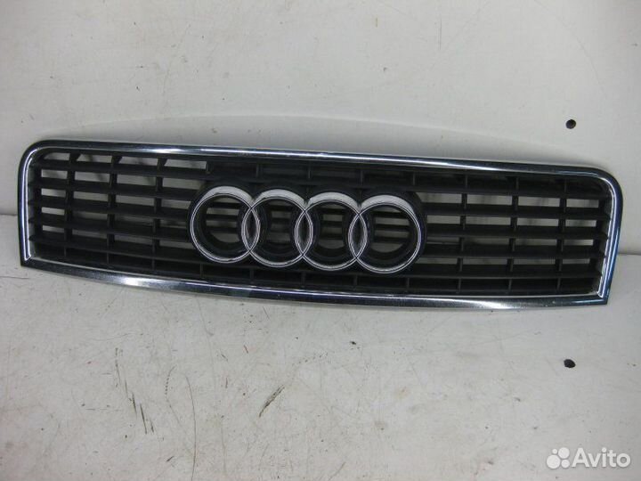 Решетка радиатора Audi A6 1.9 2000