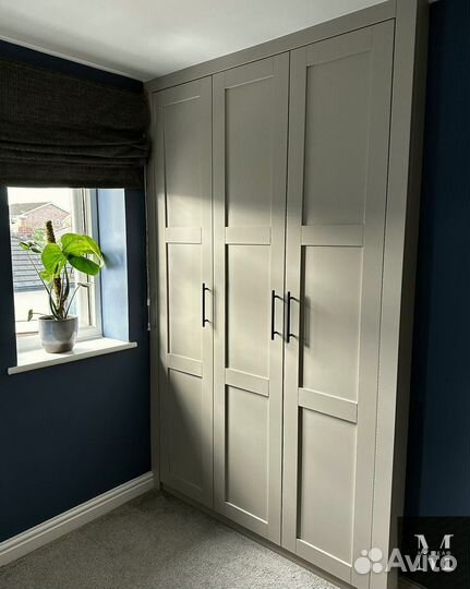 Распашной шкаф