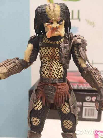 Хищник фигурка